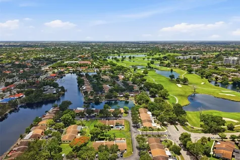13776 Kendale Lakes Drive Miami FL 33183