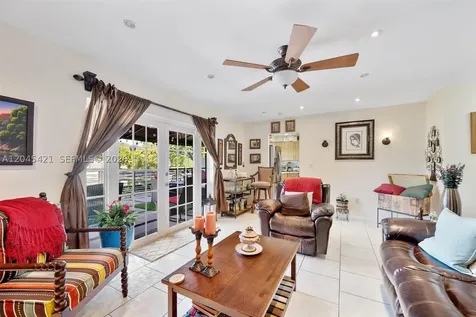 13776 Kendale Lakes Drive Miami FL 33183