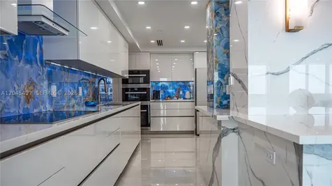 1800 S Ocean Drive Hallandale Beach FL 33009