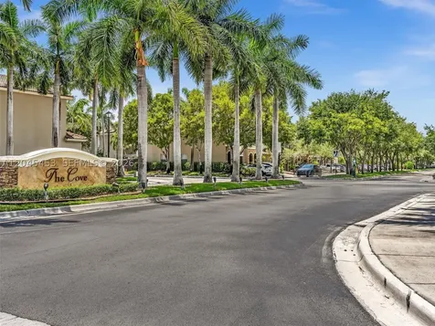 8887 SW 225th Street Cutler Bay FL 33190