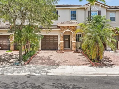 8887 SW 225th Street Cutler Bay FL 33190