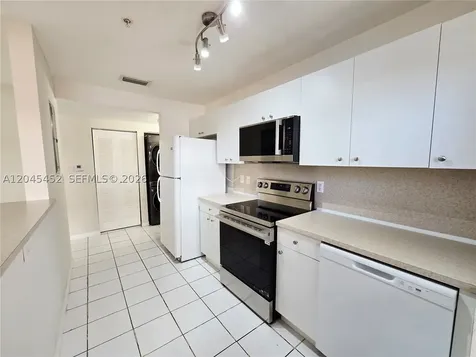 1627 NW 18th Street Miami FL 33125