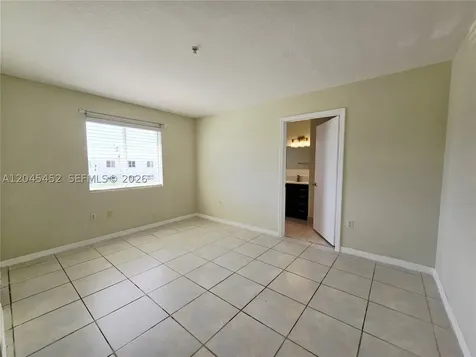 1627 NW 18th Street Miami FL 33125