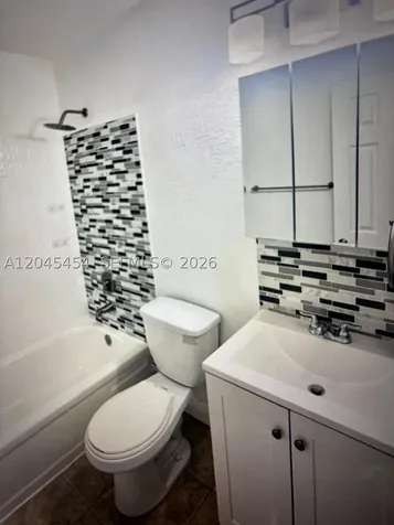 984 W 40th Street Hialeah FL 33012