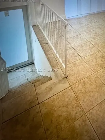 984 W 40th Street Hialeah FL 33012