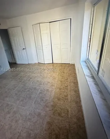 984 W 40th Street Hialeah FL 33012