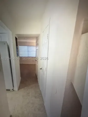 984 W 40th Street Hialeah FL 33012