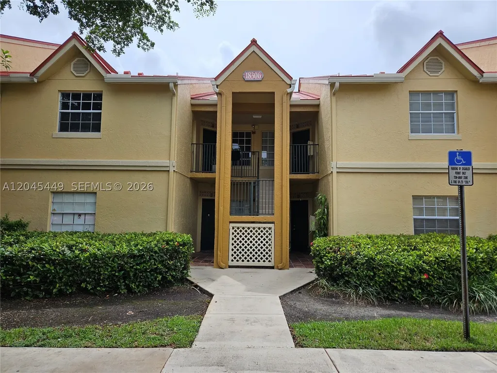 18306 NW 68th Avenue Hialeah FL 33015