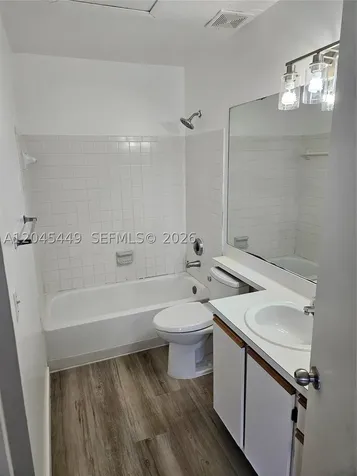 18306 NW 68th Avenue Hialeah FL 33015