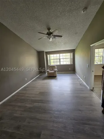 18306 NW 68th Avenue Hialeah FL 33015