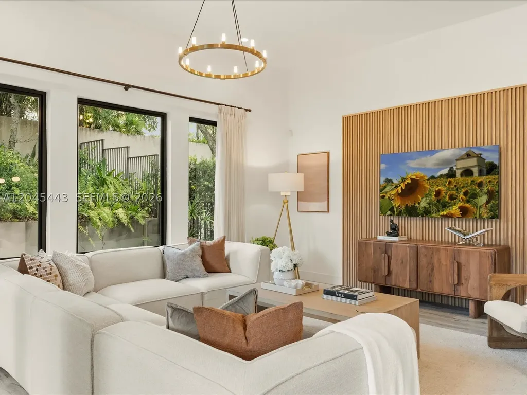 3439 N Brookfield Circle N Hollywood FL 33312