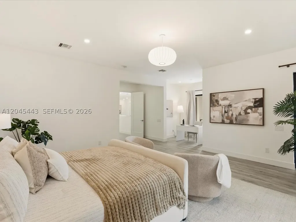 3439 N Brookfield Circle N Hollywood FL 33312