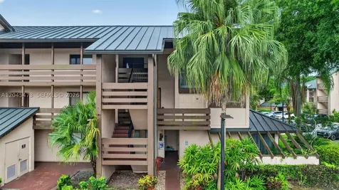 120 SW 96th Terrace Plantation FL 33324