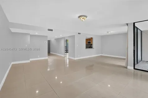 120 SW 96th Terrace Plantation FL 33324