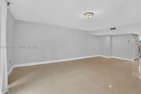 120 SW 96th Terrace Plantation FL 33324