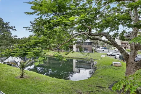 120 SW 96th Terrace Plantation FL 33324