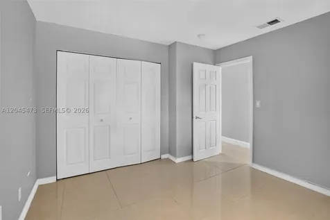120 SW 96th Terrace Plantation FL 33324