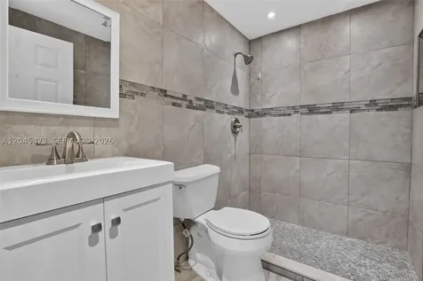 120 SW 96th Terrace Plantation FL 33324
