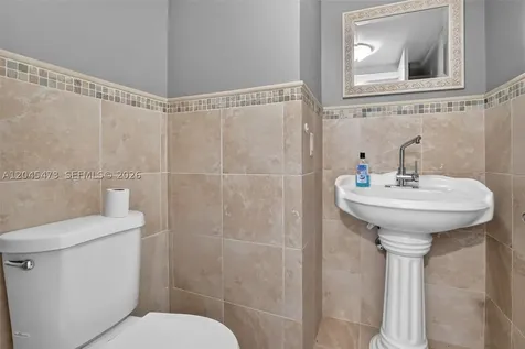 120 SW 96th Terrace Plantation FL 33324