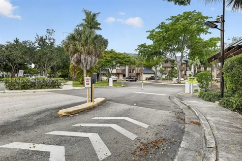 120 SW 96th Terrace Plantation FL 33324