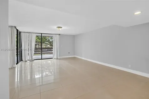 120 SW 96th Terrace Plantation FL 33324