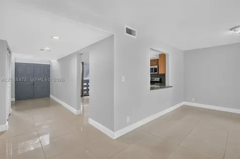 120 SW 96th Terrace Plantation FL 33324