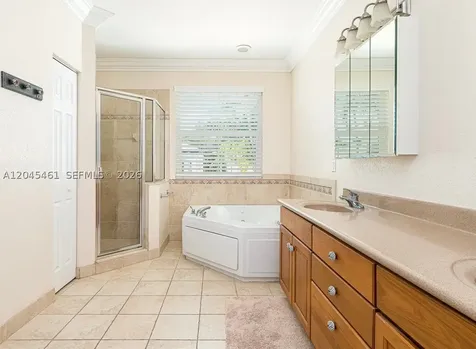208 SE 15th Street Dania Beach FL 33004