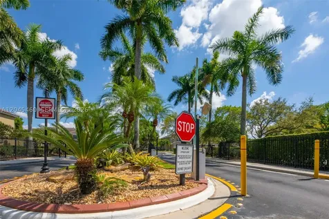 728 SW 122nd Avenue Pembroke Pines FL 33025