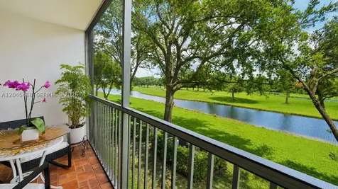 Pembroke Pines FL 33027