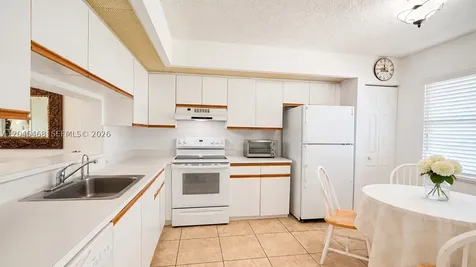 Pembroke Pines FL 33027