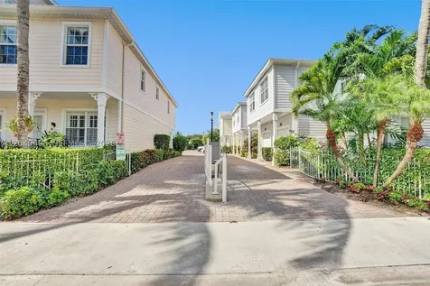 602 S Federal Highway Lake Worth FL 33460