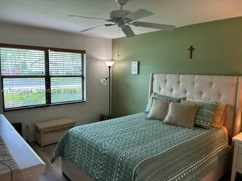 100 S Moccasin Trail S Jupiter FL 33458