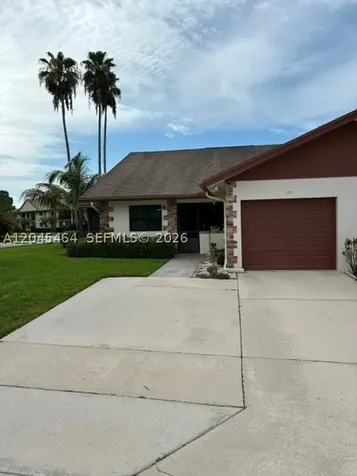 100 S Moccasin Trail S Jupiter FL 33458