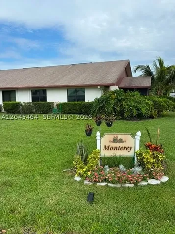 100 S Moccasin Trail S Jupiter FL 33458