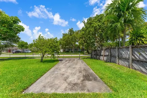 12061 SW 119th Street Miami FL 33186