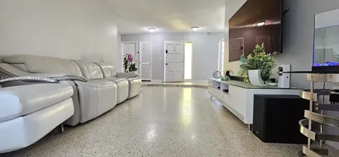 9721 SW 37th Terrace Miami FL 33165