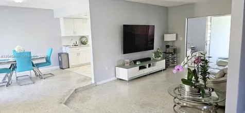 9721 SW 37th Terrace Miami FL 33165