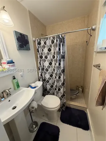 2862 SW 38 Avenue Miami FL 33134
