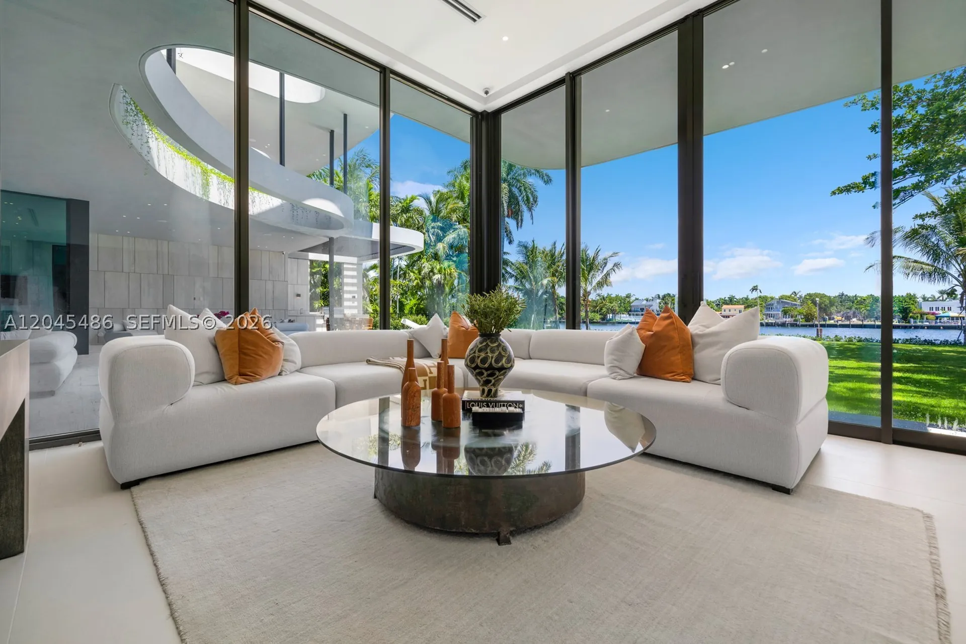 1015 S Southlake Drive Hollywood FL 33019