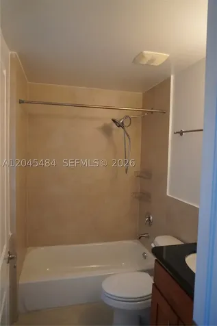 2880 Pine Tree Drive Miami Beach FL 33140