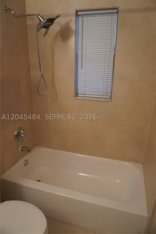 2880 Pine Tree Drive Miami Beach FL 33140
