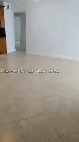 2880 Pine Tree Drive Miami Beach FL 33140