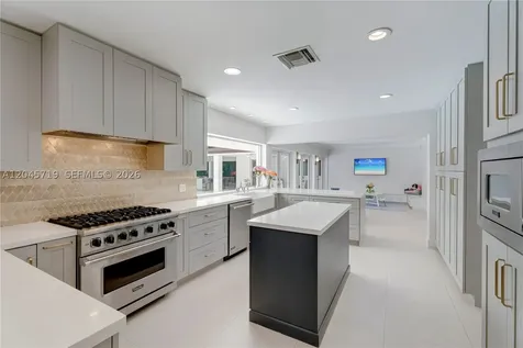 6700 SW 117th Street Pinecrest FL 33156