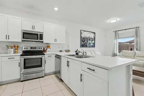 18102 SW 148th Road Miami FL 33187