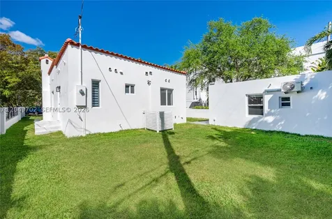 817 Columbus Boulevard Coral Gables FL 33134