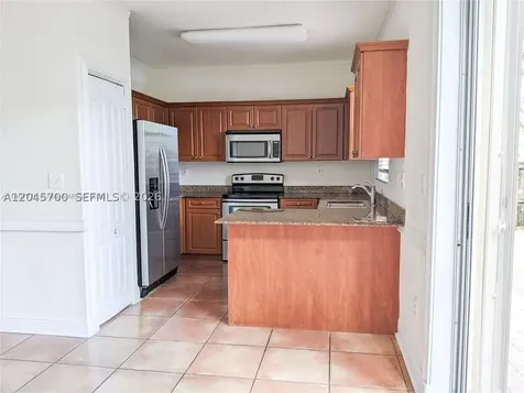 8853 SW 108th Place Miami FL 33176