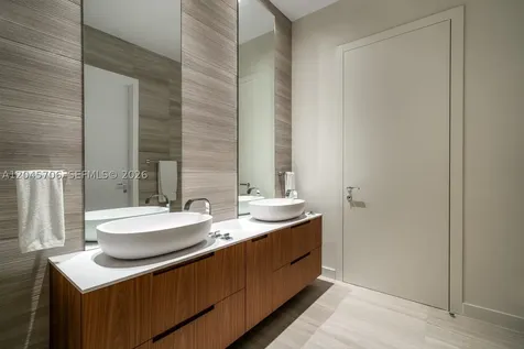 4701 N Meridian Avenue Miami Beach FL 33140