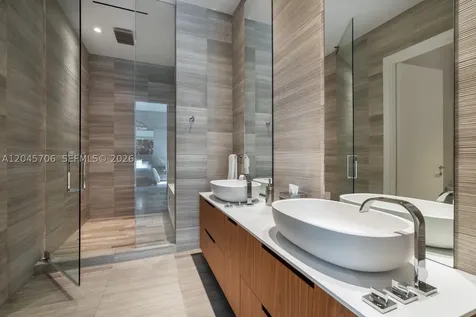 4701 N Meridian Avenue Miami Beach FL 33140