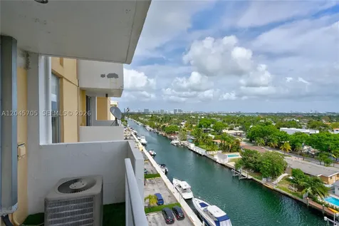 2000 NE 135th Street North Miami FL 33181