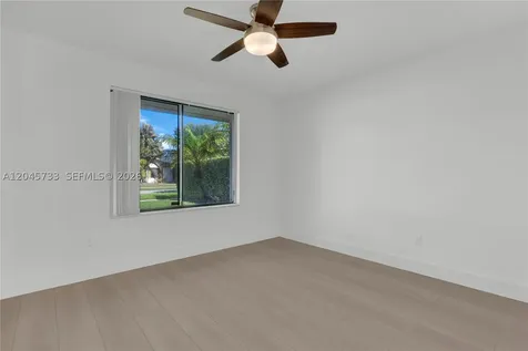 Miami FL 33186